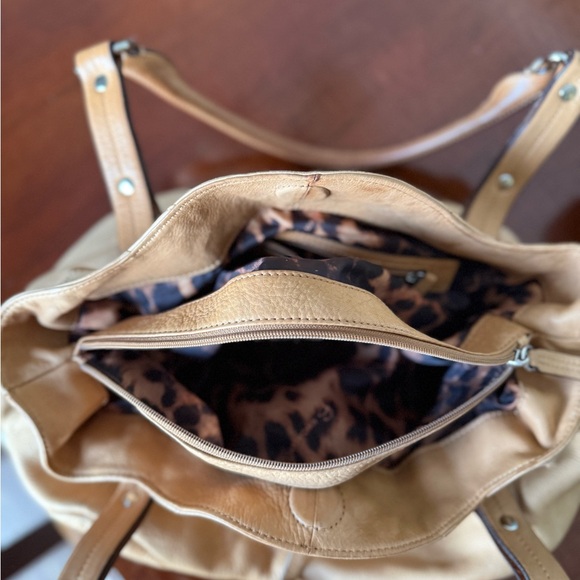 B. Makowsky Drawstring Hobo Leather Satchel Bag - Picture 11 of 13